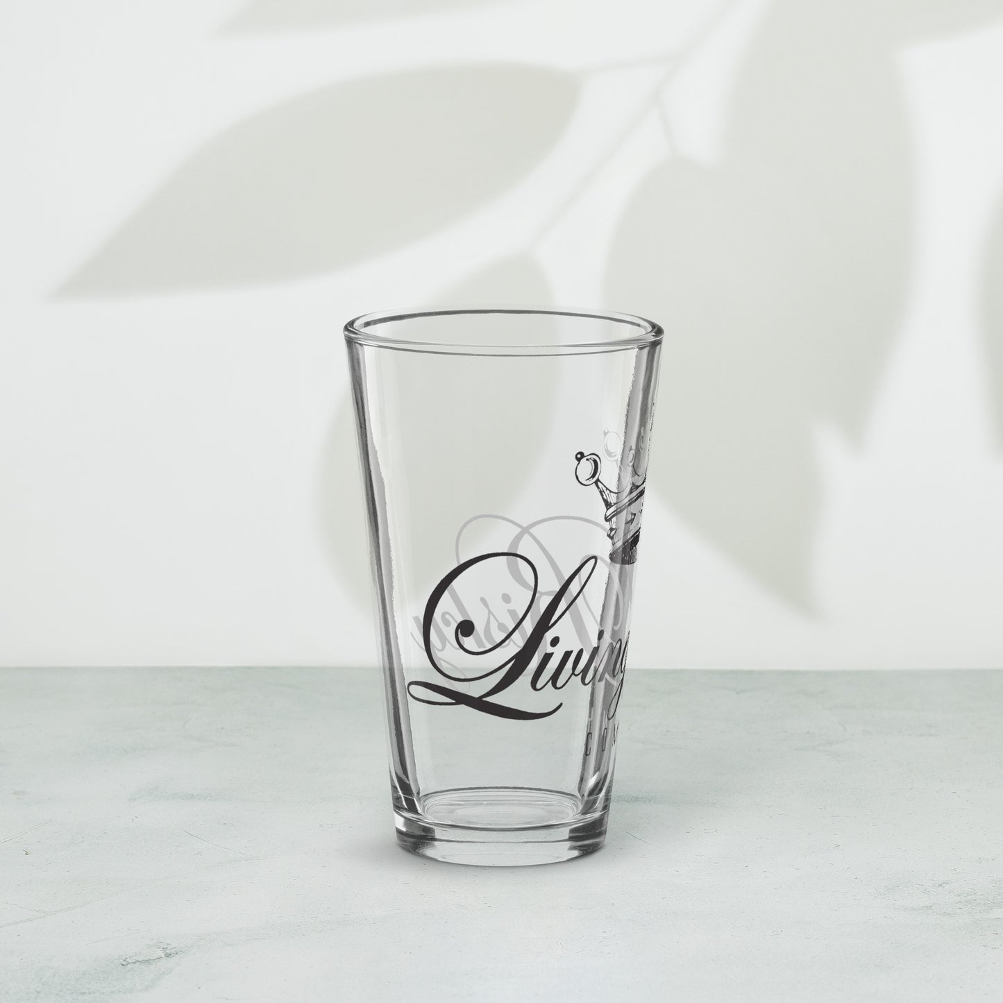 Shaker pint glass